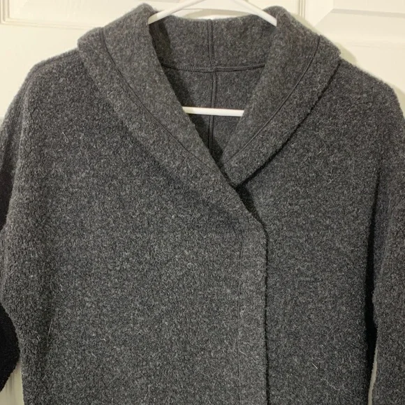 Lululemon Gray Textured Jacket - Picture 11 of 11